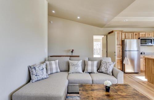 Yosemite Forks Casa | Comfy Oakhurst Duplex Near Hiking and Sightseeing!