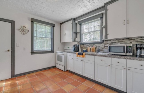 Urban Core Casa | Comfy pet friendly home in JAX mins to downtown