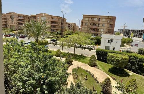 Al Rehab Apartamento | Comfy Rehab Apartment