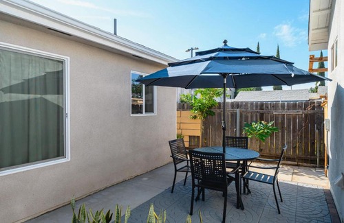 San Gabriel Casa | Comfy Retreat with Yard & Cozy Interiors