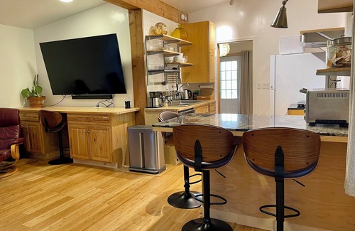 Lagunitas Cama Y Desayuno | Comfy Studio Near Trails & Beaches
