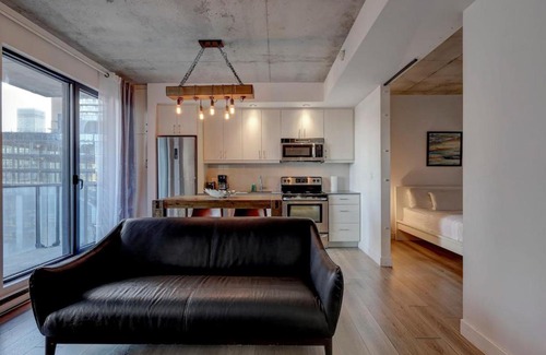 Cite Multimedia Apartamento | comfy studio in Old Port Montreal