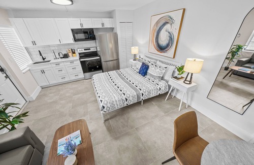 Lake Ridge Apartamento | Comfy Studio w/ Sofa Bed & Pool Access
