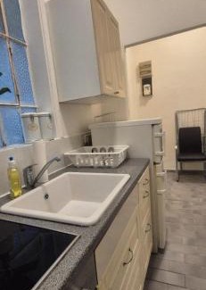 Matzleinsdorf Apartamento | Comfy & Stylish 1BR Apartment 15 Min from Heart of Vienna