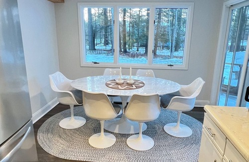 Montague Casa | Comfy & stylish post modern home located near the Delaware Water Gap.