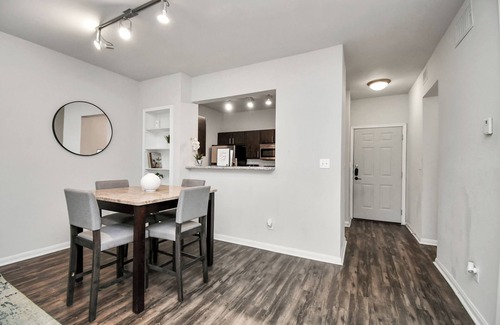 Riverside Terrace Apartamento | Comfy Suites - 1 Bed Med Center Near Dwntn & NRG