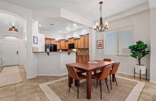 Las Cruces Casa | Comfy SW Home with Private Yard & Mountain Views!