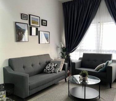 Bangi Sentral Apartamento | Comfy Tokma's Home Bangi - FREE Wifi, Prime, InfinityPool