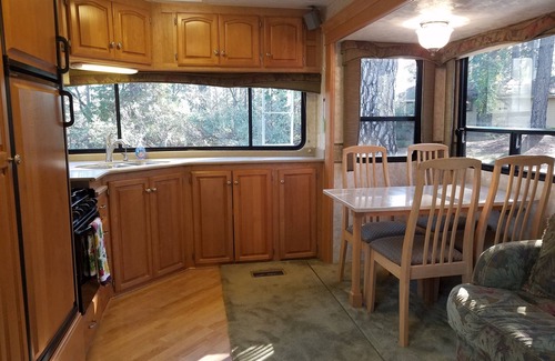 Colfax Casa | Comfy Trailer between Sacramento & Lake Tahoe