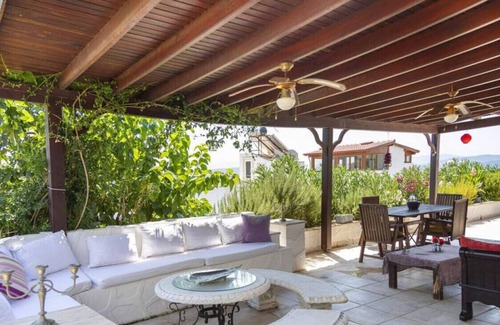 Bogazici Casa | Comfy Triplex near Beach with Garden in Bodrum