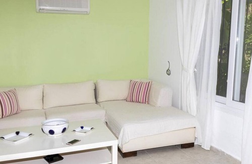 Bogazici Otro | Comfy Triplex near Beach with Garden in Bodrum