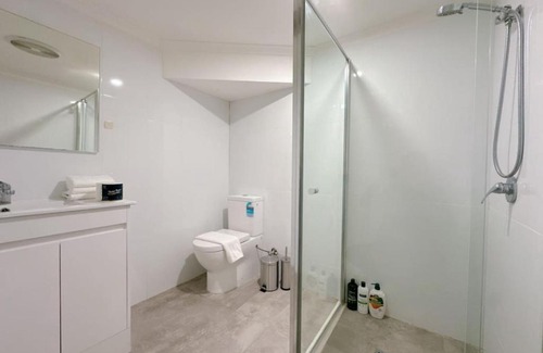 Sunnybank Hills Apartamento | Comfy unit near Garden City Westfield Street Parking