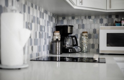 North Redington Beach Condominio | Cozy 1BR Condo with parking, 0min walk to Beach! Oct Nov savings!