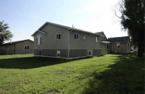 Buffalo Ridge Otro | Coming soon. Large country home in Turner County. 25 minute to Sioux Falls
