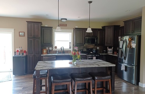 Interlaken Casa | Commencement Weekend Rental- 5 Bedroom Spacious Home- Near Cornell University