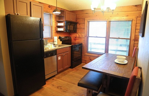 Gordonsville Cabina | Shenandoah Crossing ™ - Yurta de plan abierto