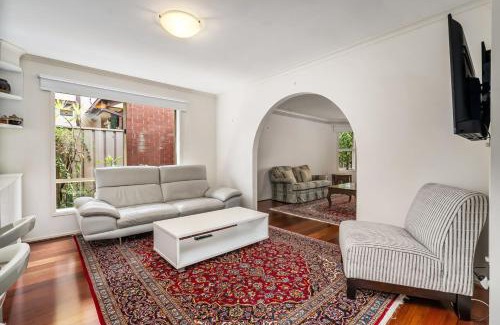 Mile End Casa | Common Occurrence - Perfectly Positioned in Mile End