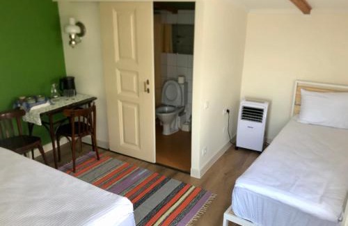 Gyumri Casa | Communa Guesthouse