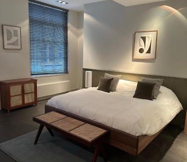 De Weteringschans Cama Y Desayuno | COMMUNE suites