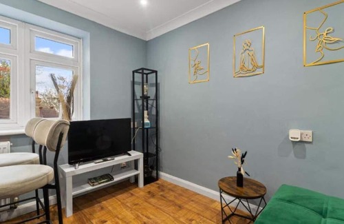 Luton Apartamento | Commuter's Choice Free Parking Quick Train Links
