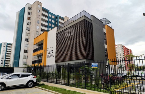 Menga Apartamento | Comodo, nuevo y moderno Loft, cerca a Chipichape