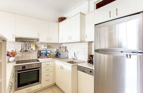 Marousi Condominio | Compact 3 room apartment in Mall Athens.