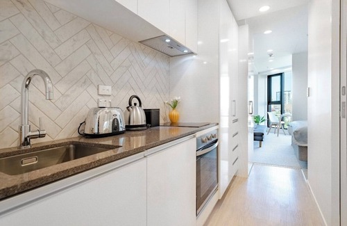 Newton Casa | Compact but have'em all 1-bedroom studio in CBD
