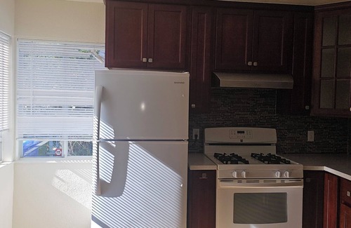 San Leandro Apartamento | Compact Charming Studio Private WiFi