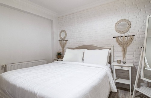 Celiktepe Mahallesi Apartamento | Flat with Backyard Close to Sapphire Shopping Mall