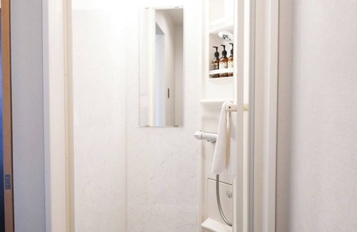 Nagaokakyo Hotel | Compact single shower room Room only Plan with 5 / Nagaokakyo Kyōto