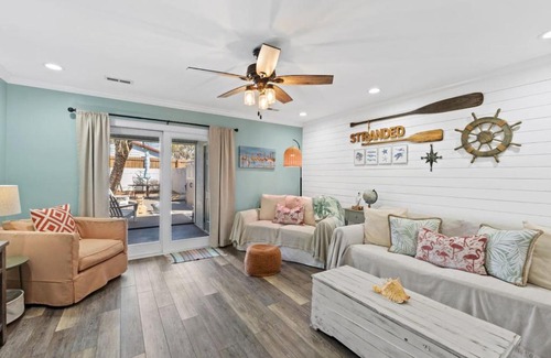 Biltmore Beach Casa | Compass Cottage