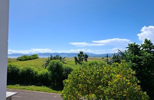 Hu'u Cama Y Desayuno | Compass Homestay
