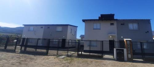 Esquel Apartamento | COMPLEJO LA CASCADA ESQUEL