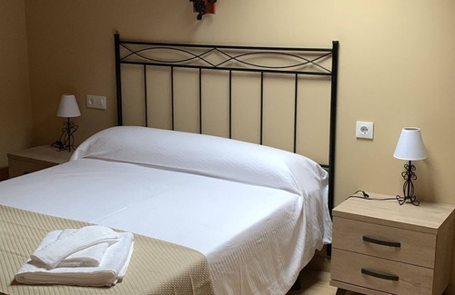 Arroyo de la Luz Casa | COMPLEJO RURAL LA PALOMA