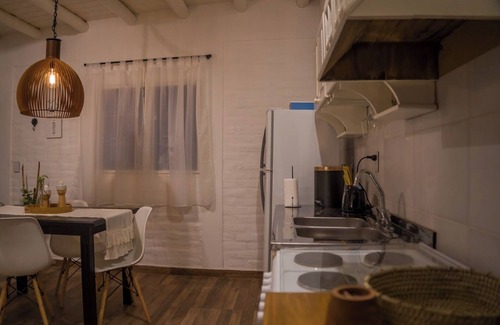 Barreal Apartamento | Complejo Willy Pampa - 1 bedroom apartment in delightful Barreal with WiFi, AC