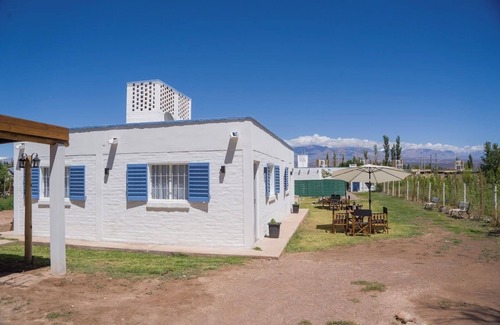 Barreal Apartamento | Complejo Willy Pampa - 1 bedroom apartment in delightful Barreal with WiFi, AC