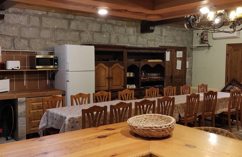 La Ponderosa de la Sierra Chalet De Esquí | COMPLEJO TURISTICO DE USO VACACIONAL Casa Sandra 12/22 px. VT 4640