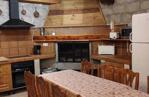 La Ponderosa de la Sierra Chalet De Esquí | COMPLEJO TURISTICO DE USO VACACIONAL Casa Sandra 12/22 px. VT 4640