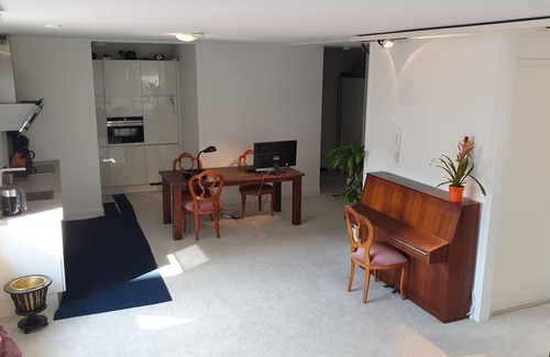Jordaan Apartamento | Complete apartment Loft with a sunrise as well as sunset rooftop terrace!