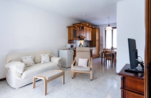 Sud-Ovest Apartamento | Complete apartment surrounded by greenery one step away from the Verona fair