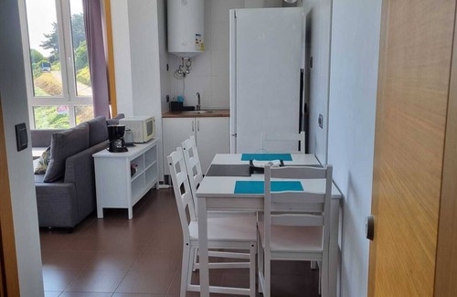 Malpica de Bergantinos Apartamento | Apartamento completo con vistas al mar y la montaña