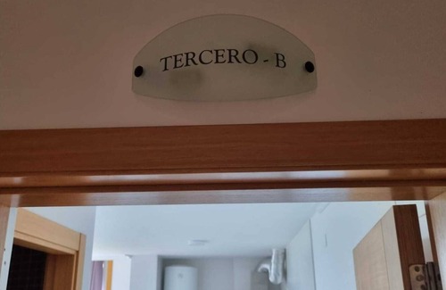 Malpica de Bergantinos Apartamento | Apartamento completo con vistas al mar y la montaña