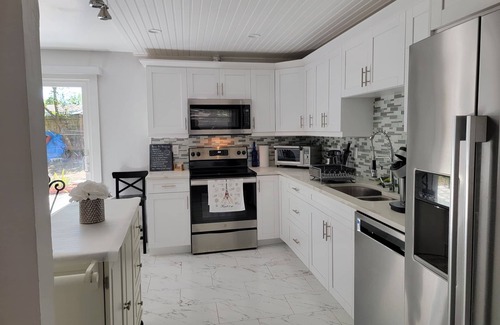 Temple Crest Casa | Complete Remodel Charmin home near bush garden,hard rock casino, Moffitt,Usf!!