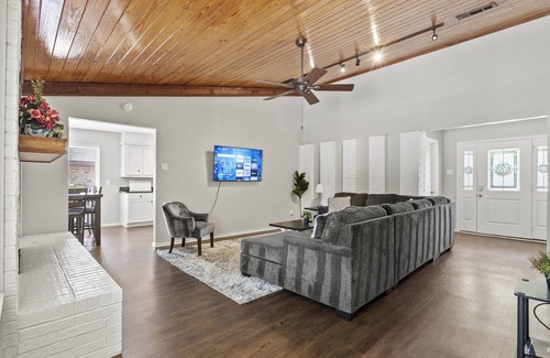 Lewisville Casa | Completely fenced-in Private Pool, Billiards, Large Living Area, close to DFW!