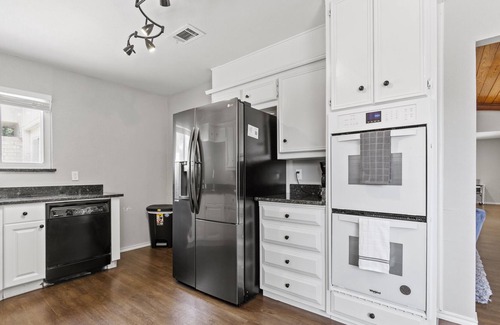 Lewisville Casa | Completely fenced-in Private Pool, Billiards, Large Living Area, close to DFW!
