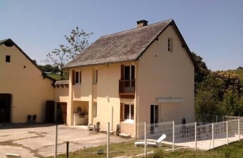 Arette Cabaña | Casa rural completamente renovada, descanso garantizado magnífica vista hacia las montañas