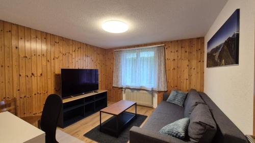 Goldswil Apartamento | Completely refurbished comfortable apartment