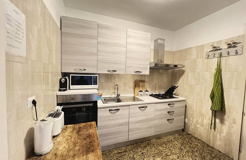 Lake Bracciano Villa | Grande villa, vistas al lago, piscina privada, y playa privada cerca de Roma