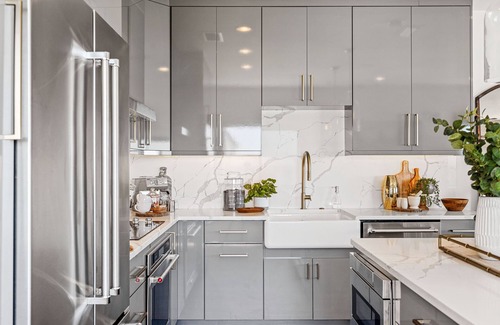Seagrove Beach Condominio | COMPLETELY RENOVATED! Palms C15, Gulf-Front, Modern,CORNER-UNIT & FACING SUNSET!