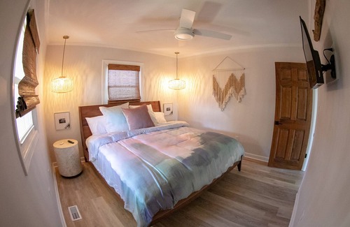 Emerald Isle Casa | Completely Renovated, Ocean View, Private Heated Pool and Hot Tub!